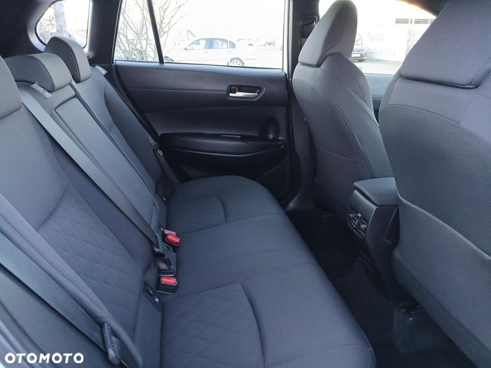 Toyota Corolla Cross - 10