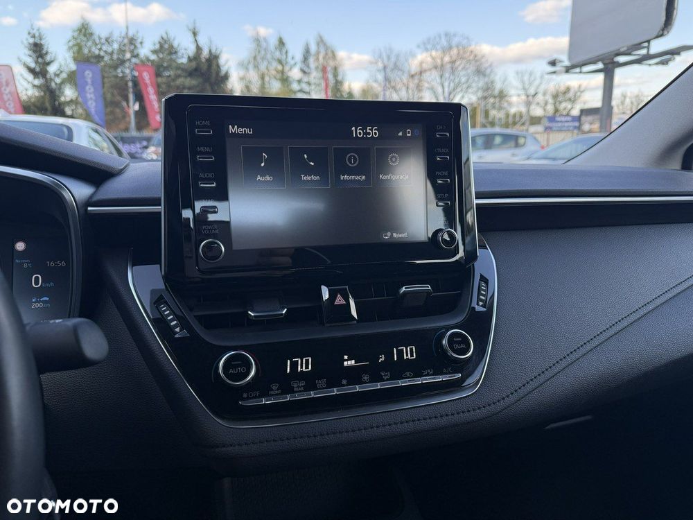 Toyota Corolla 1.5 Comfort - 23