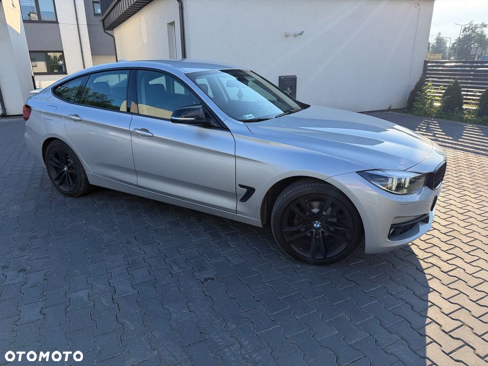 BMW Seria 3 320i - 3