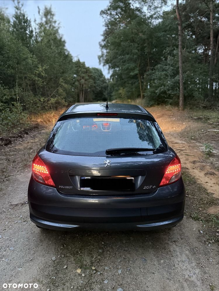 Peugeot 207 - 5