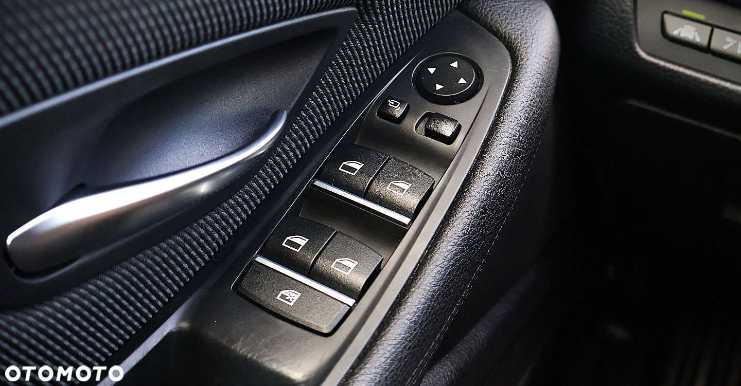 BMW Seria 5 - 34