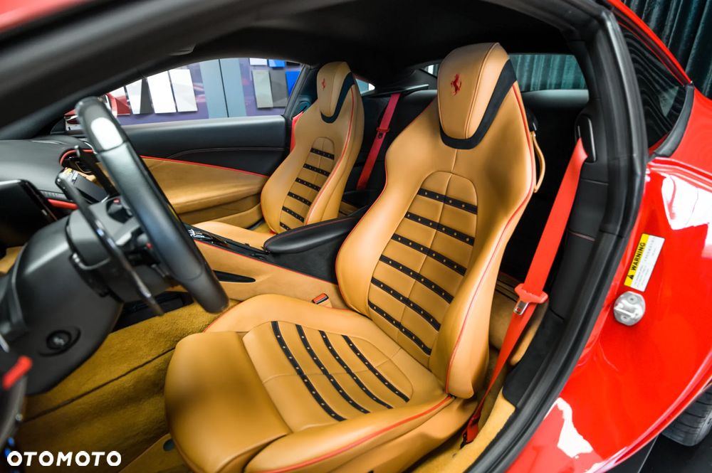 Ferrari Roma - 9
