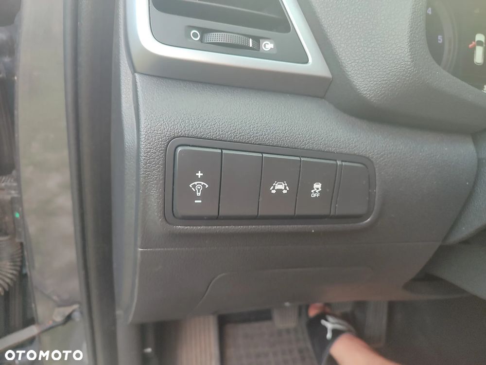 Hyundai Tucson 2.0 CRDI BlueDrive Style 2WD - 15