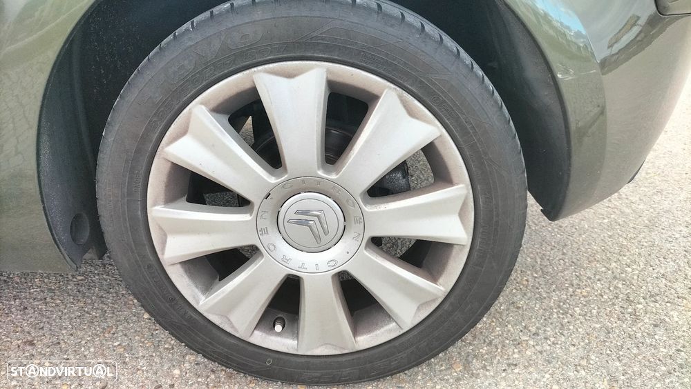 Citroën C4 1.6 HDi 110 Exclusive - 6