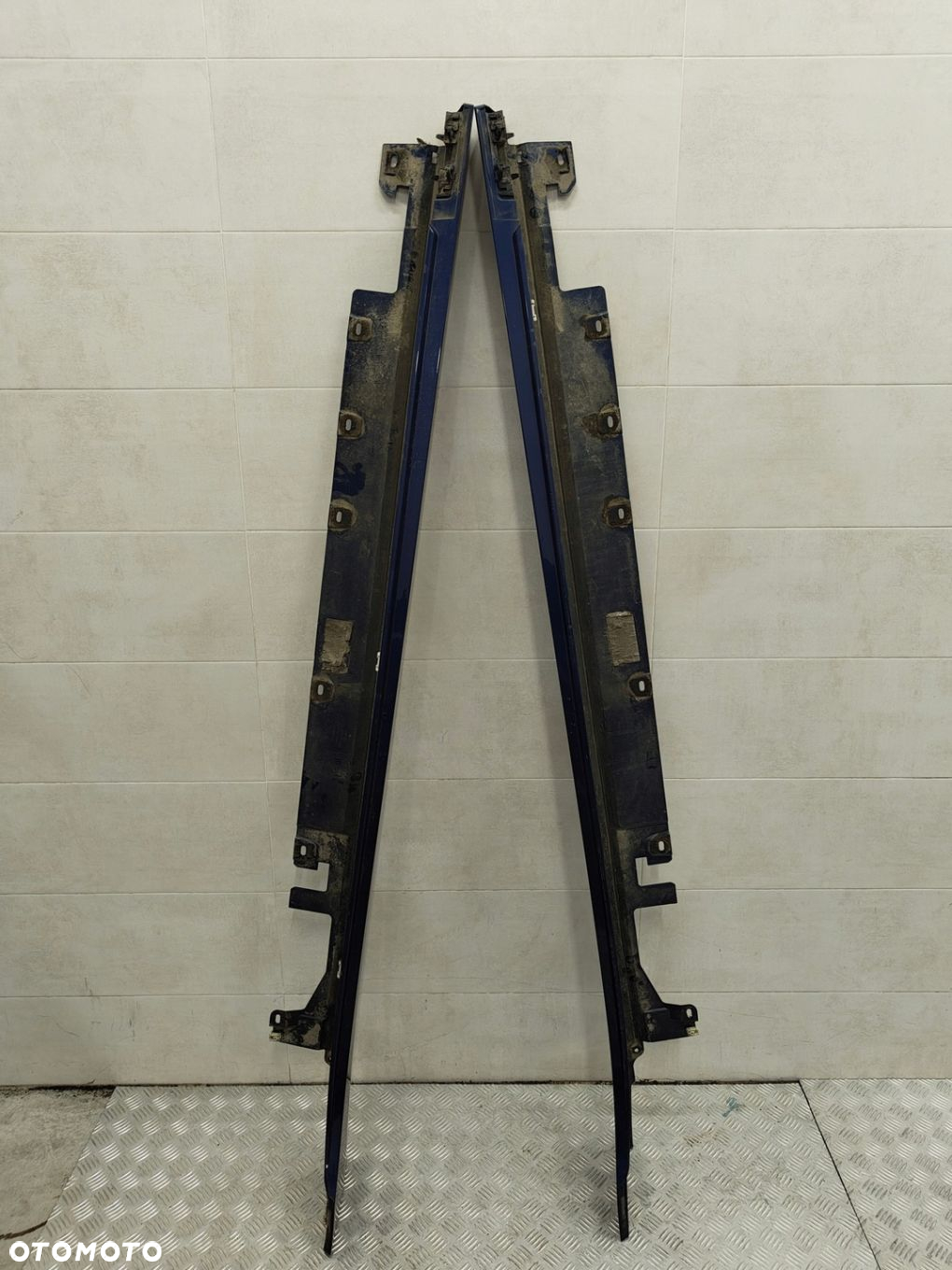 BMW 1 F40 LISTWA PROGOWA PRAWA LEWA C1M - 2