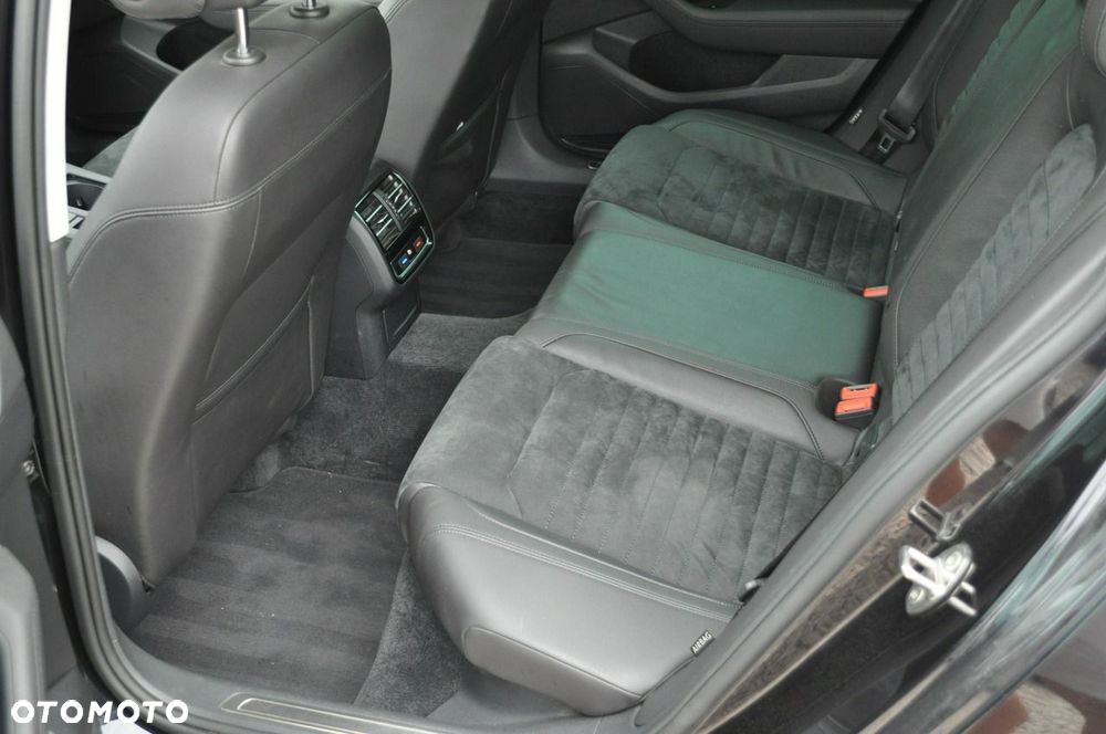 Volkswagen Passat - 28