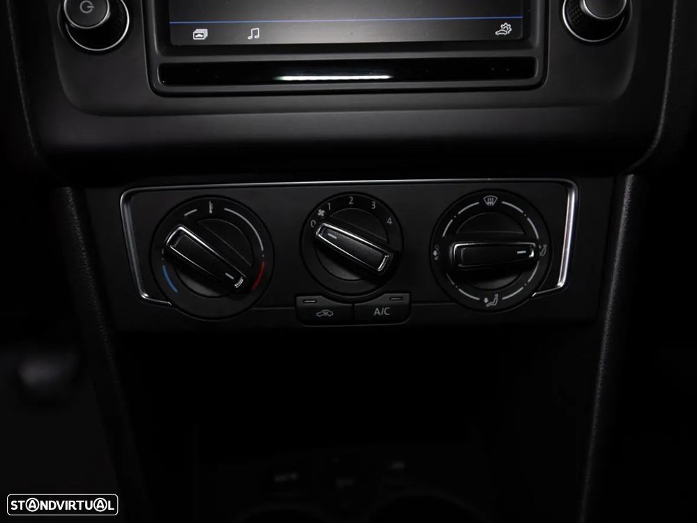 VW Polo 1.4 TDI (Blue Motion ) Highline - 16