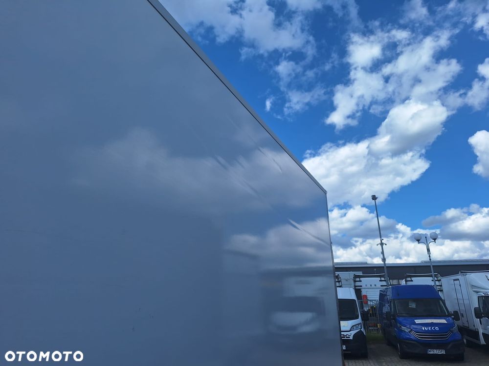 Fiat Ducato kontener z windą 750kg 8EP fv23% leasing krajowy niski przebieg - 29