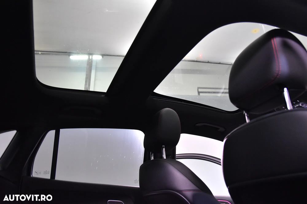 Mercedes-Benz GLA - 24