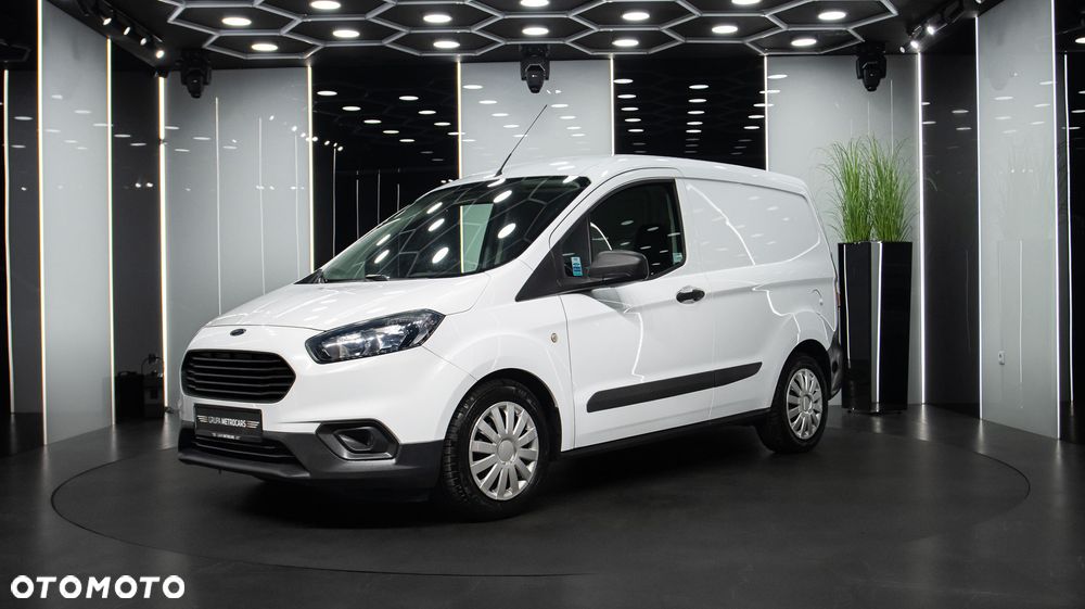 Ford Transit Courier - 2