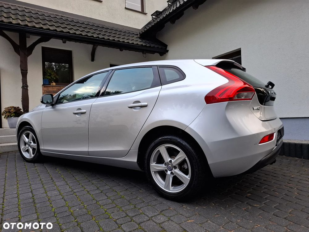 Volvo V40 D2 Kinetic - 31