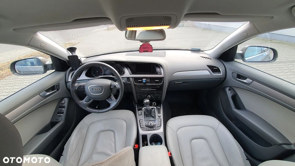 Audi A4 Avant - 12