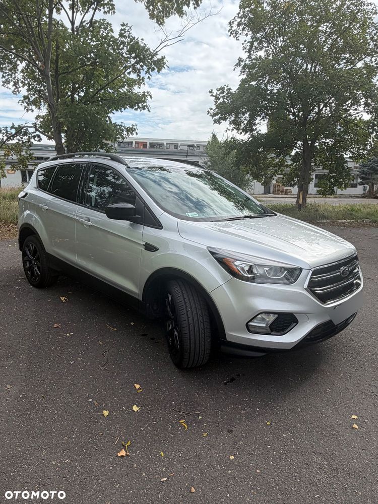 Ford Escape - 8