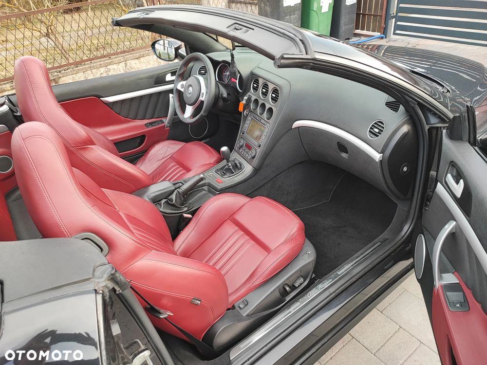 Alfa Romeo Spider 3.2 JTS V6 24V - 14