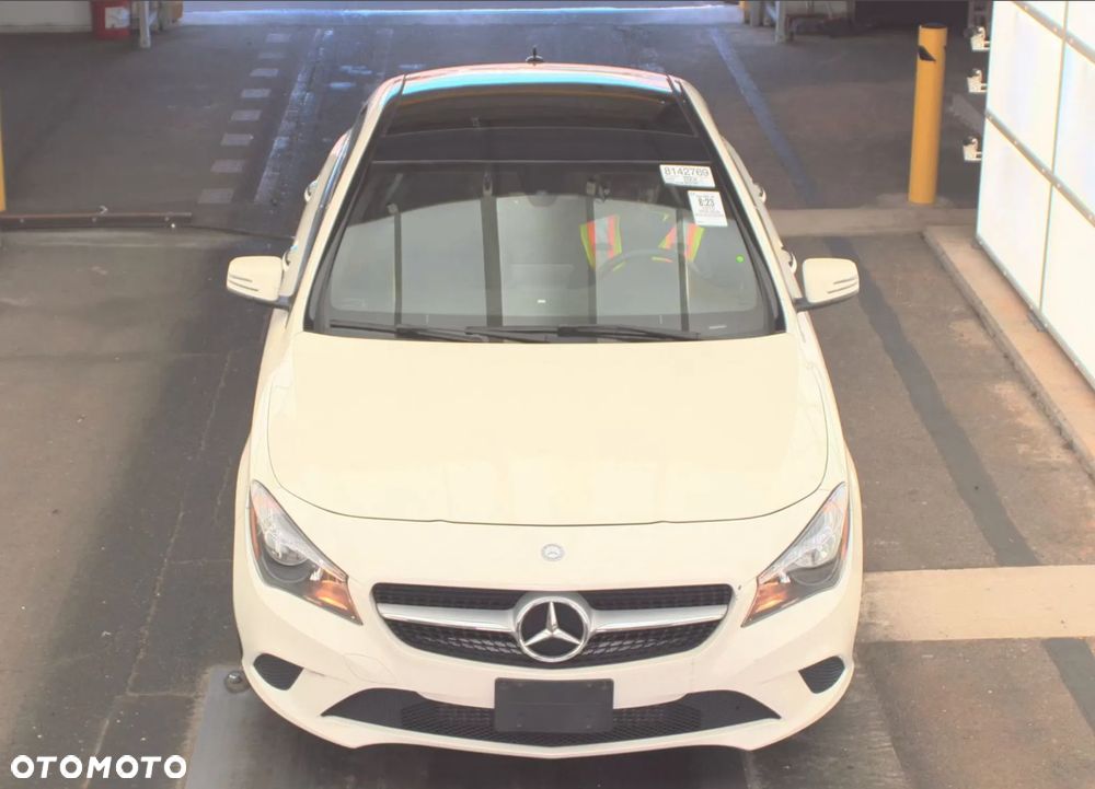 Mercedes-Benz CLA 250 7G-DCT - 14