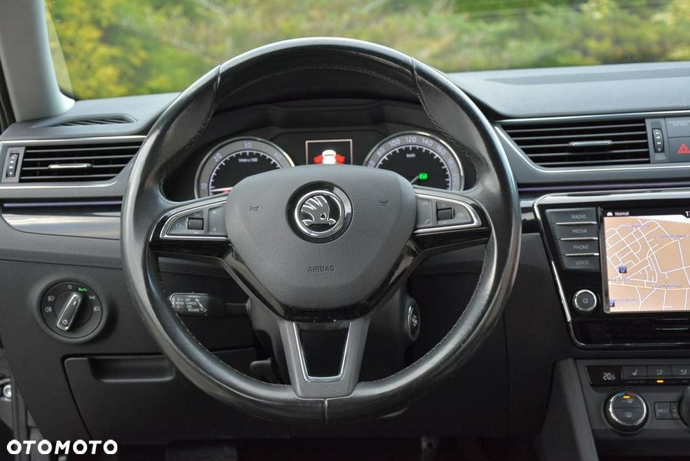 Skoda Superb 2.0 TDI 4x4 L&K DSG - 24
