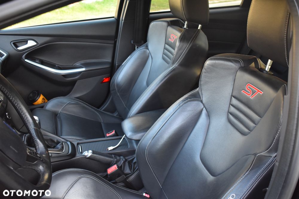 Ford Focus 2.0 EcoBoost ST-2 - 4