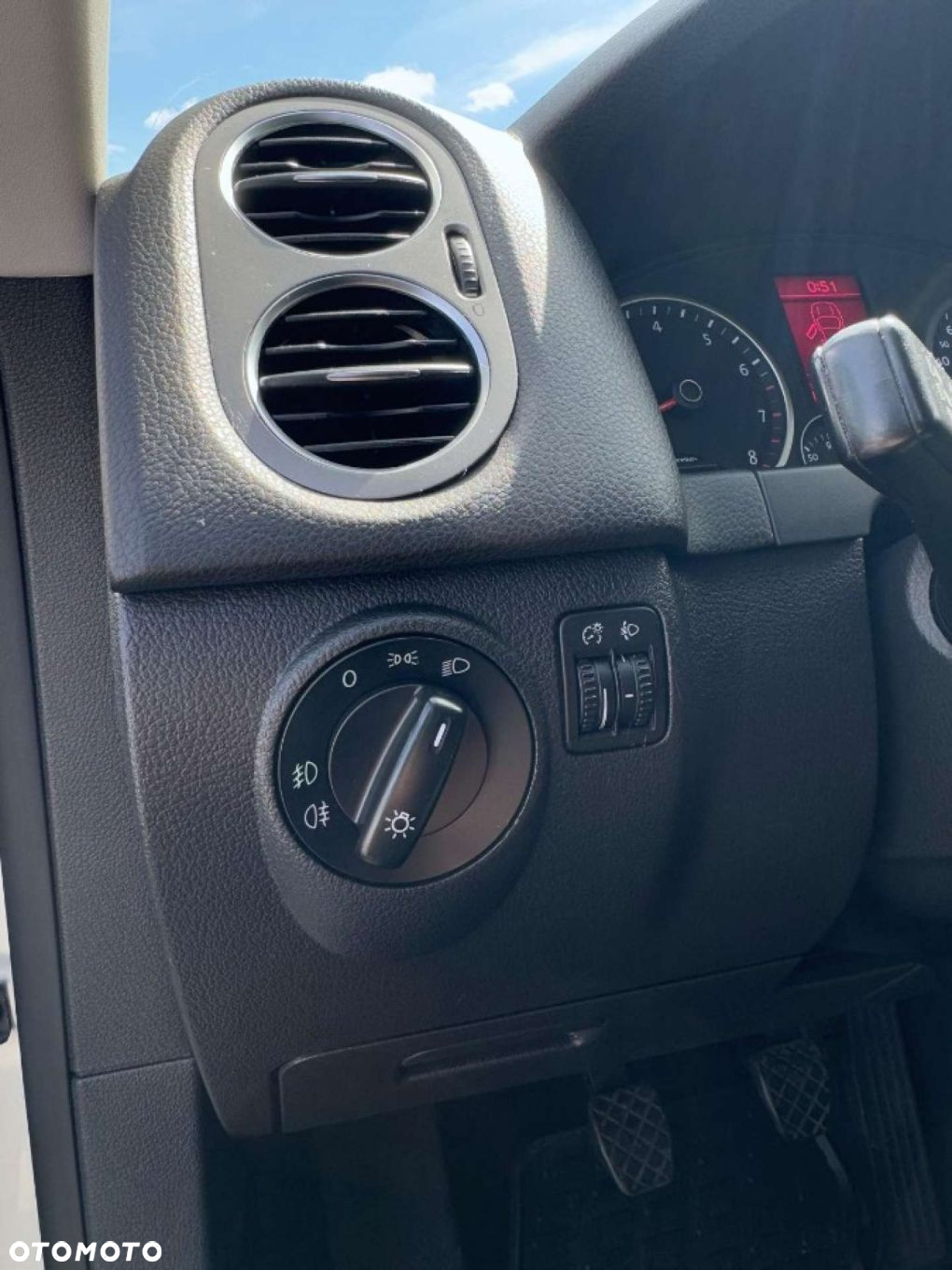 Volkswagen Tiguan - 28