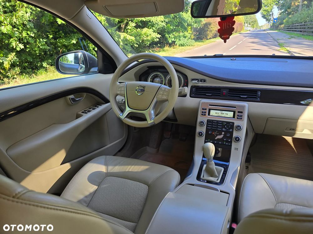 Volvo V70 2.5T Summum - 33