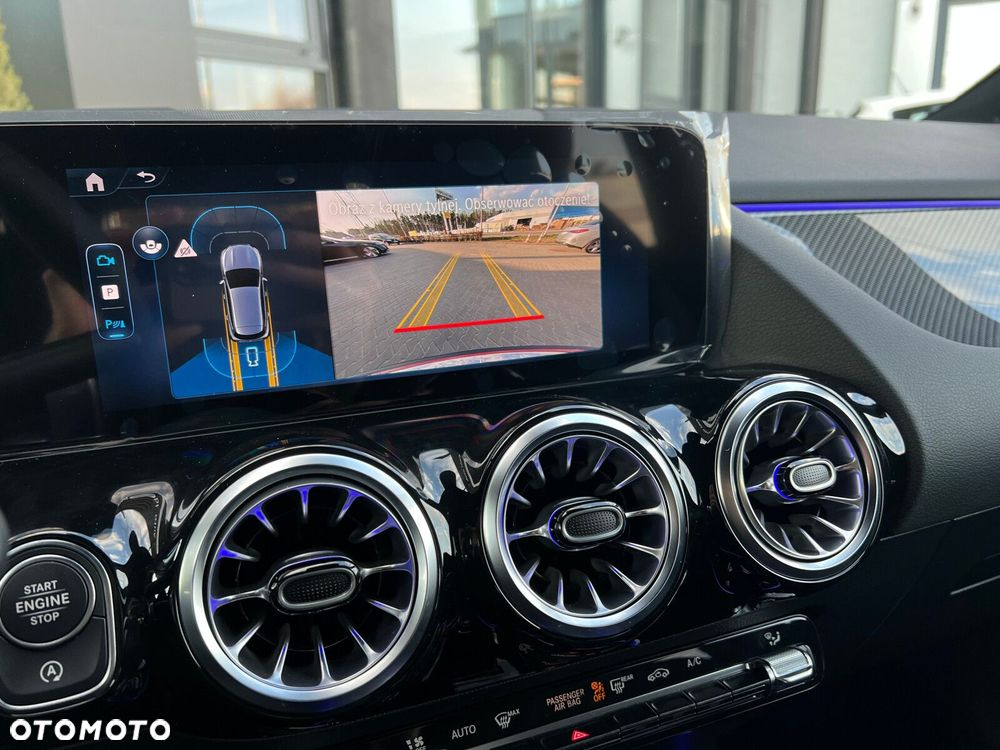 Mercedes-Benz GLA 200 AMG Line - 15