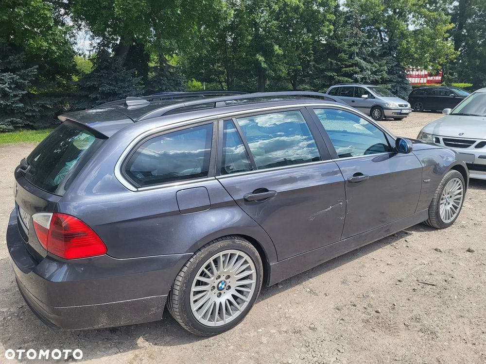 BMW Seria 3 330d - 31