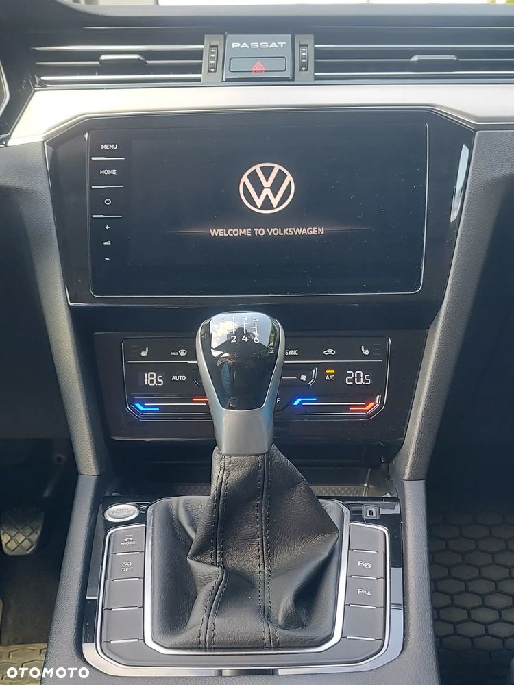 Volkswagen Passat 2.0 TDI EVO Elegance - 24