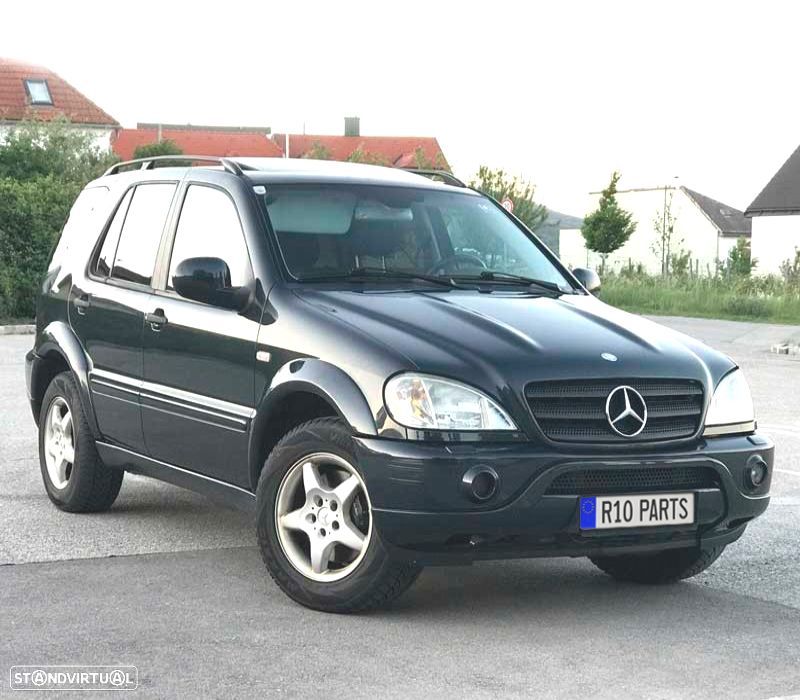 GRELHA MERCEDES W163 98-05 LOOK AMG PRETA - 2