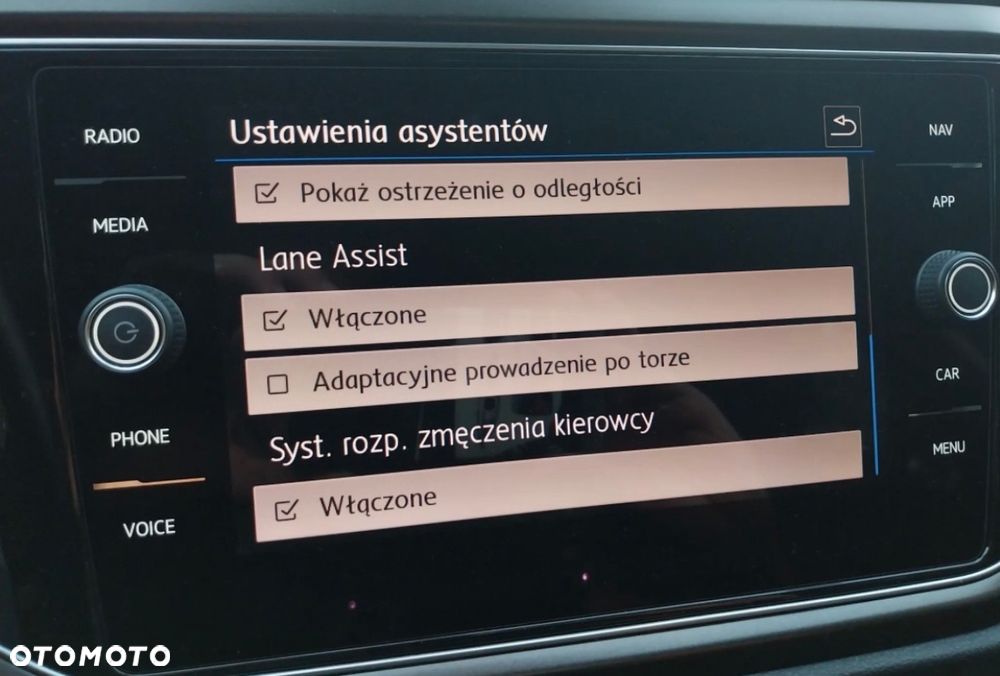 Volkswagen T-Roc 1.6 TDI SCR DPF Advance - 10