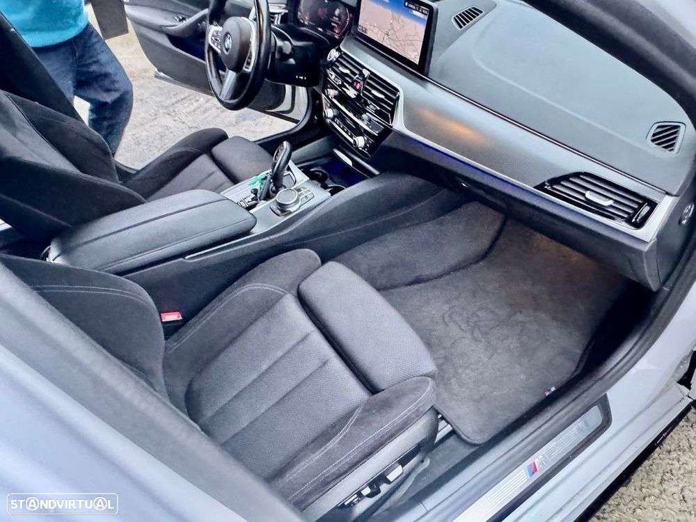 BMW 520 d xDrive Pack M Auto - 18