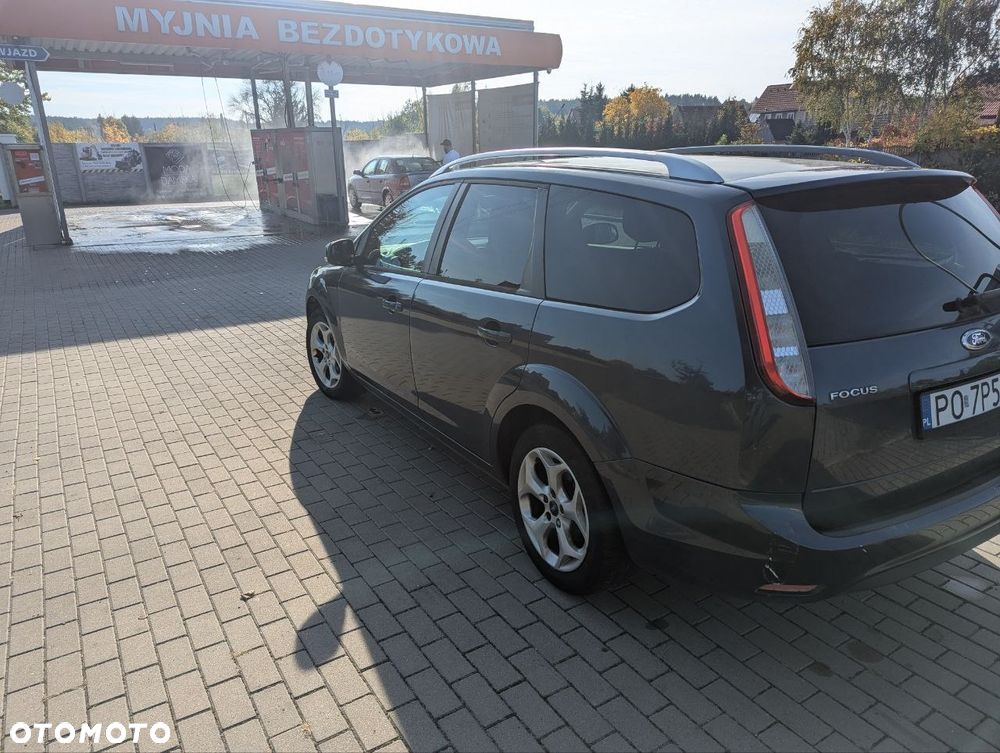 Ford Focus - 8