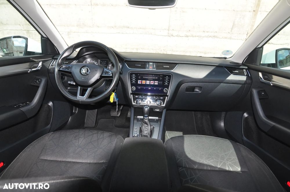 Skoda Octavia 2.0 TDI DSG 4X4 Style - 6