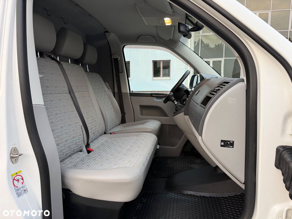 Volkswagen Transporter - 9