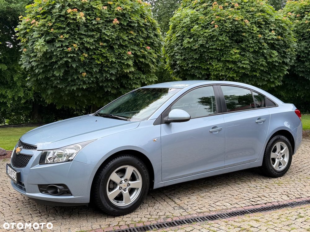 Chevrolet Cruze 1.6 - 11