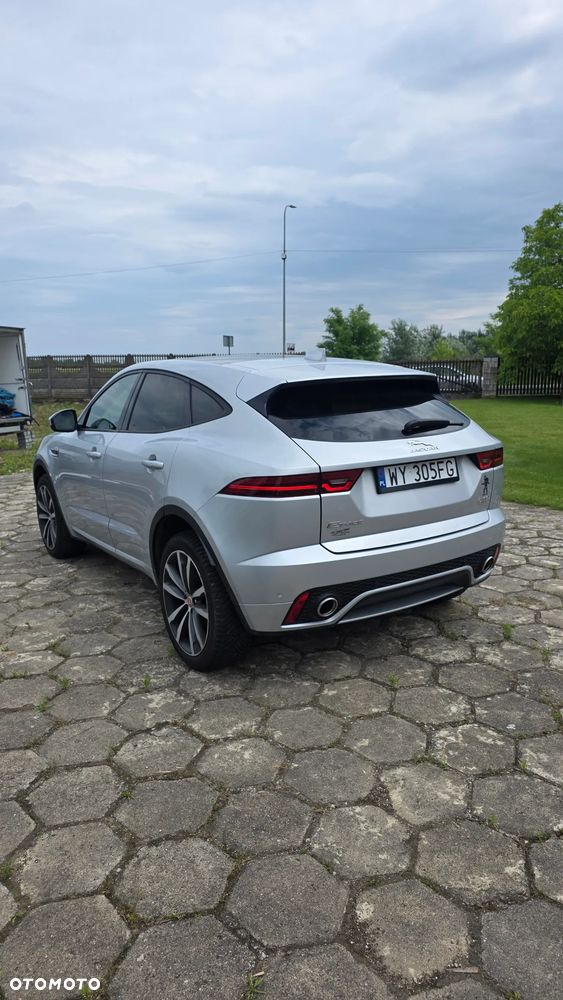 Jaguar E-Pace 2.0 i4D AWD R-Dynamic S - 9