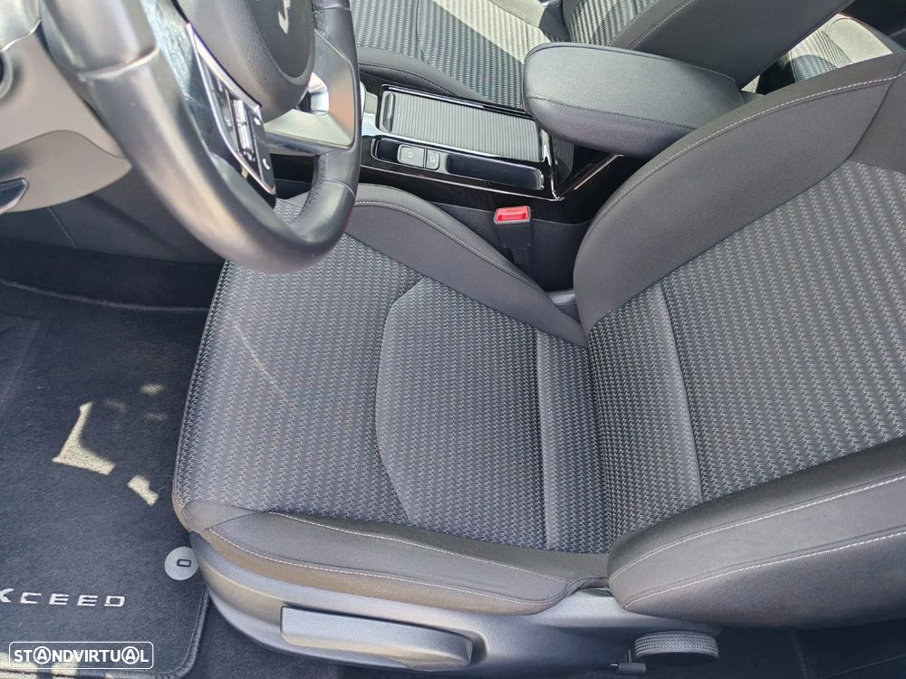 Kia XCeed 1.6 GDi PHEV Drive - 10