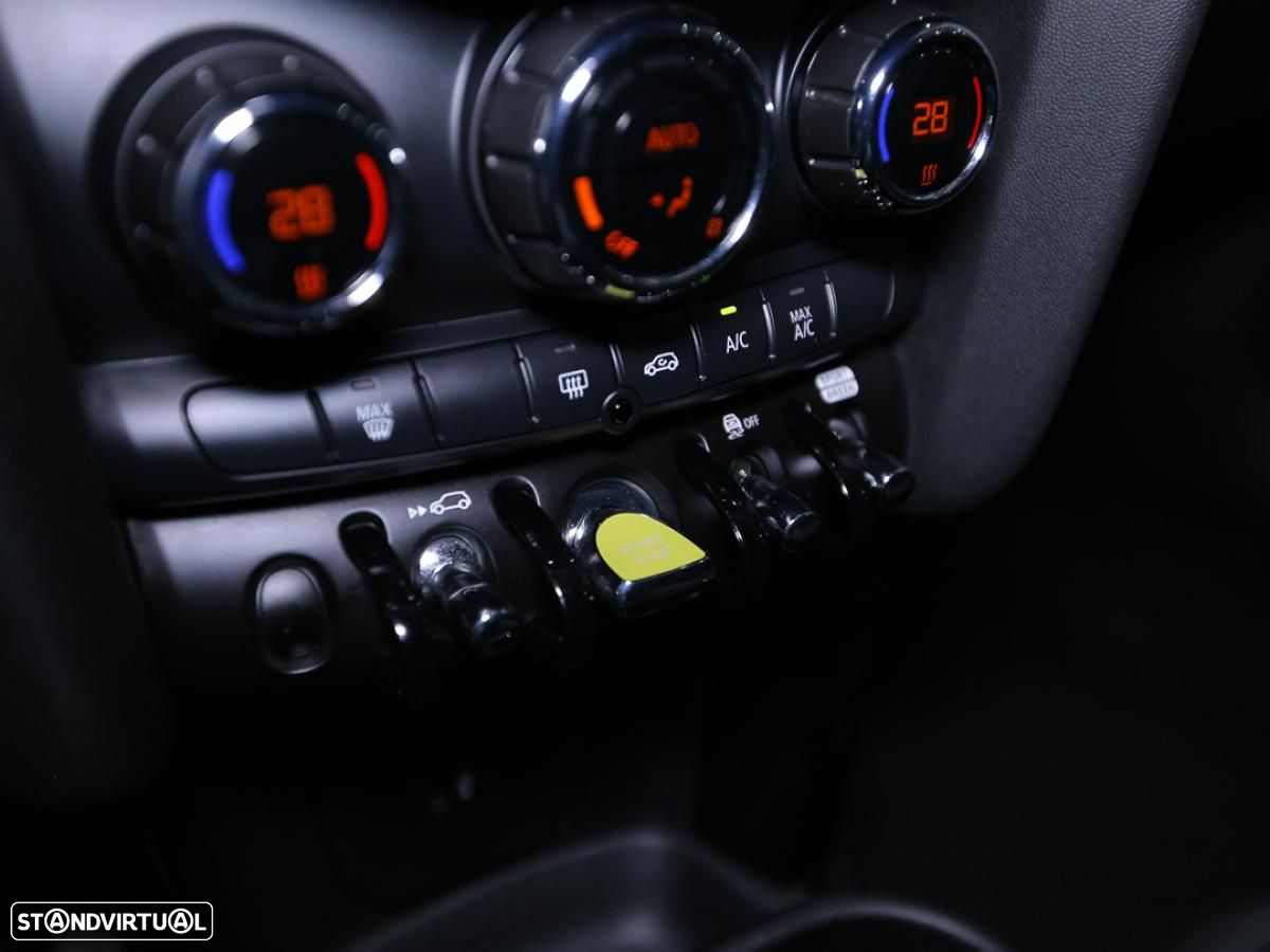 MINI 3 Portas Cooper SE - 21