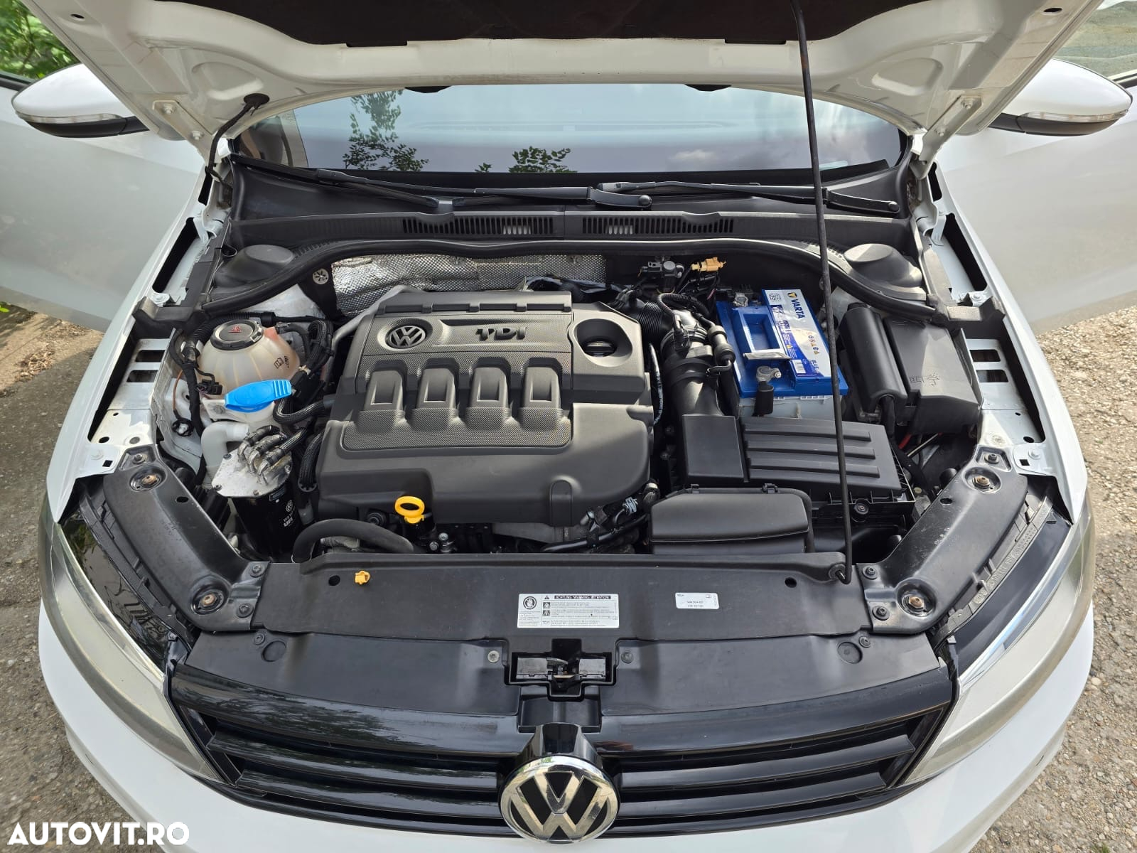 Volkswagen Jetta 2.0 TDI Comfortline - 5