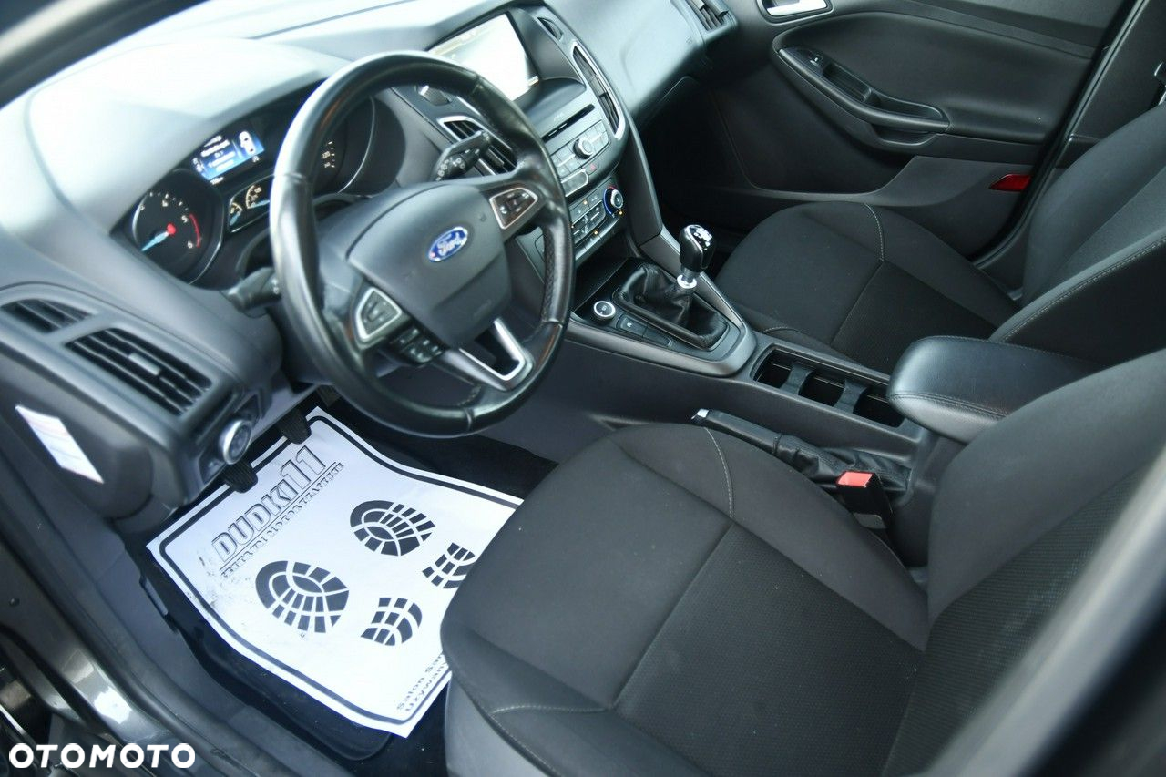 Ford Focus - 16