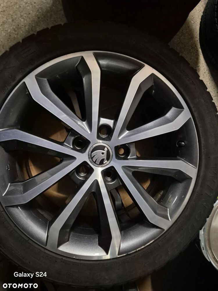 Skoda Octavia 2.0 TDI RS Challenge DSG - 9