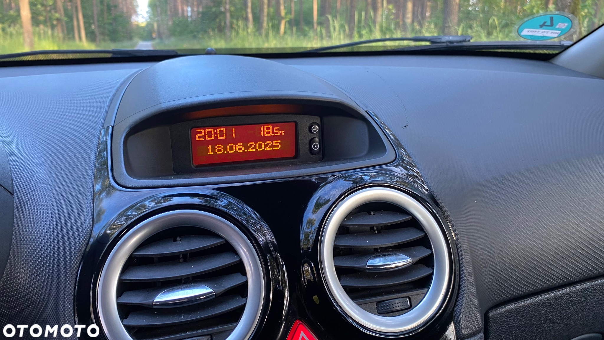 Opel Corsa 1.2 16V Color Edition - 12