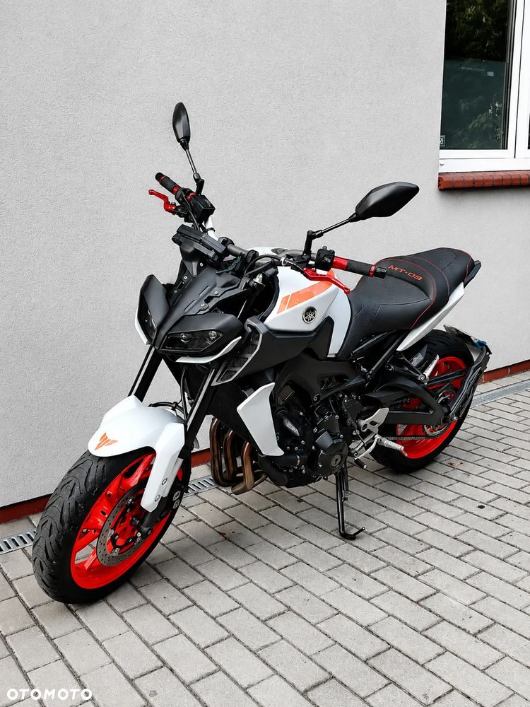 Yamaha MT - 4