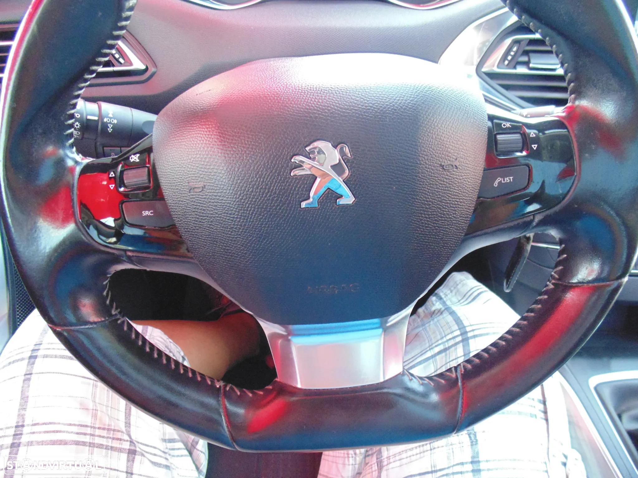 Peugeot 308 1.6 BlueHDi Allure J17 - 25