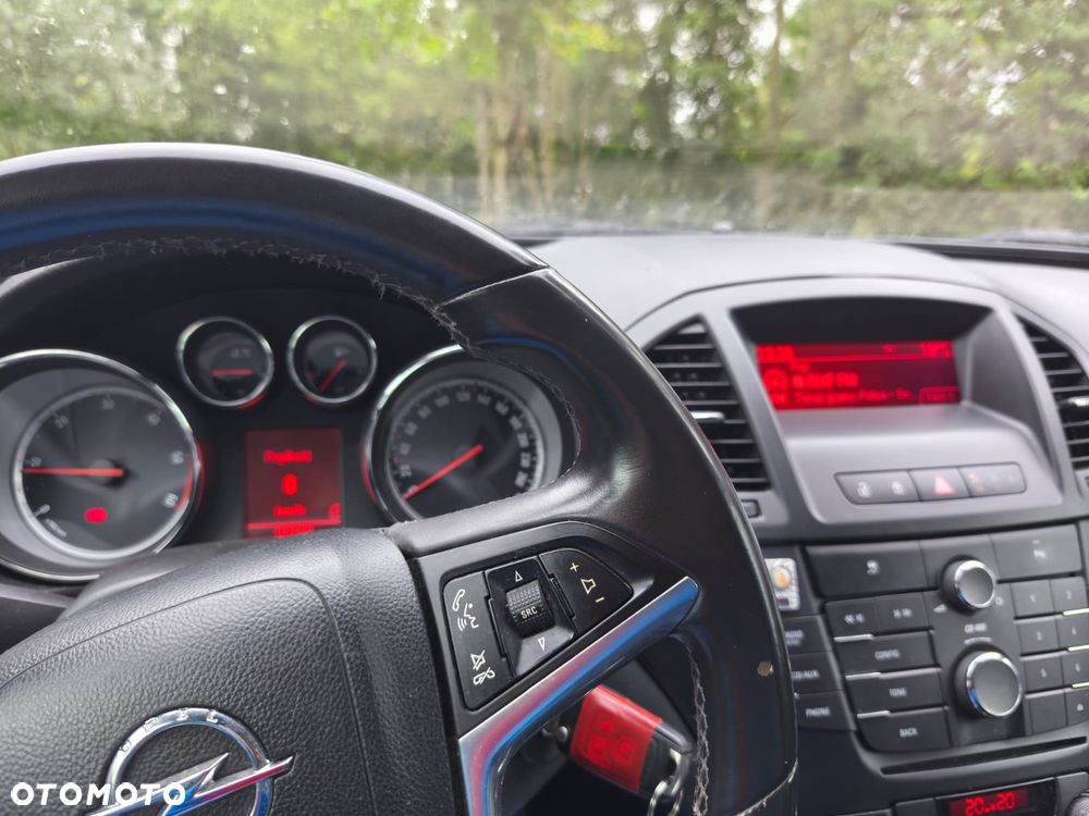 Opel Insignia - 8