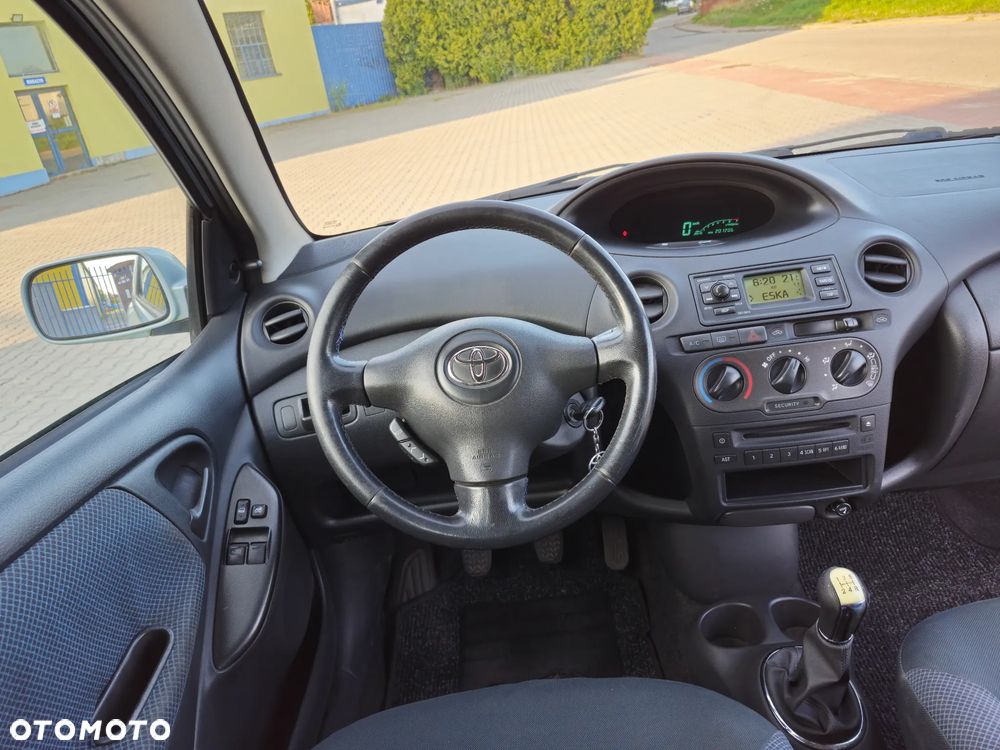 Toyota Yaris 1.0 Pak1 - 23