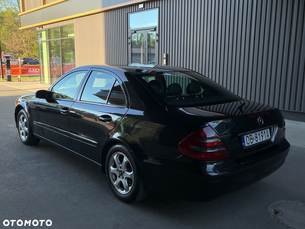 Mercedes-Benz Klasa E 200 CDI Automatik Classic - 4