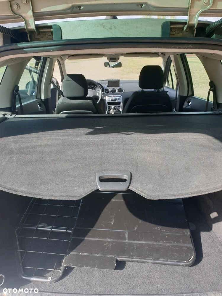 Peugeot 308 1.6 Premium - 16