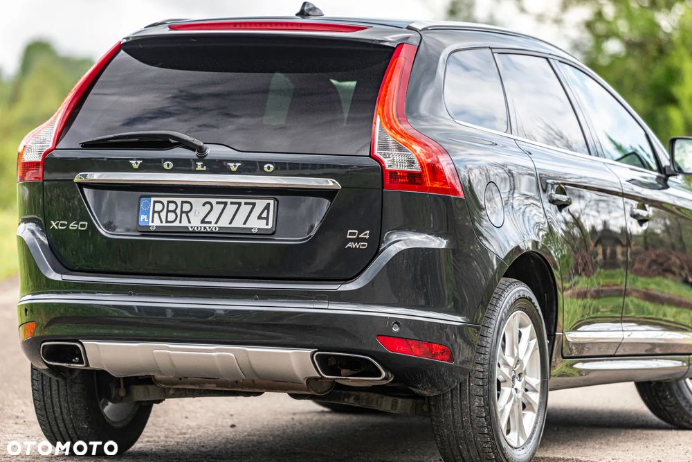 Volvo XC 60 D4 AWD Geartronic Summum - 10