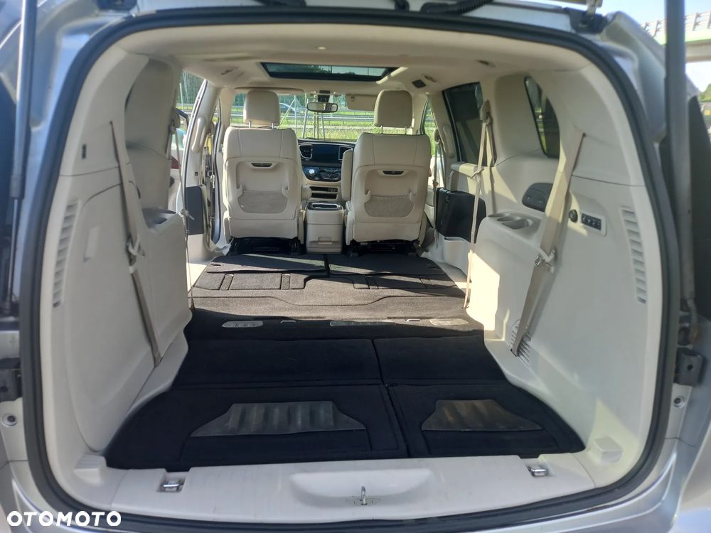Chrysler Pacifica - 7