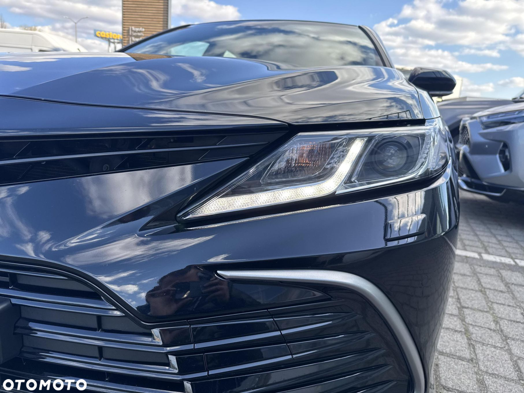 Toyota Camry - 8