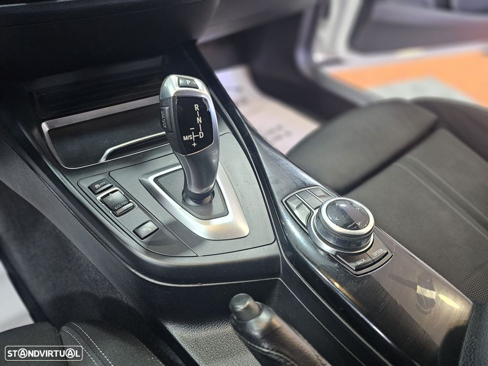 BMW 116 d Advantage Auto - 17